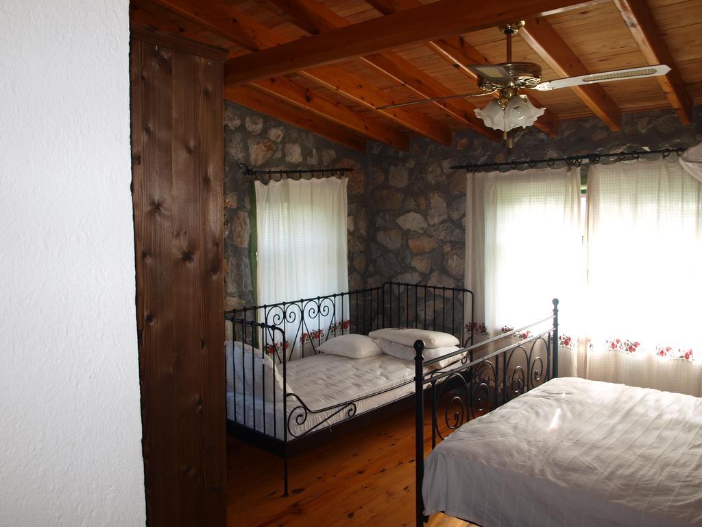 Bed and Breakfast Otantik Tas Ev Даламан Номер фото